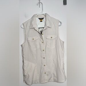 Eddie Bauer Sleeveless Beige Checkered Button-Up Shirt. Women’s Medium. NWT